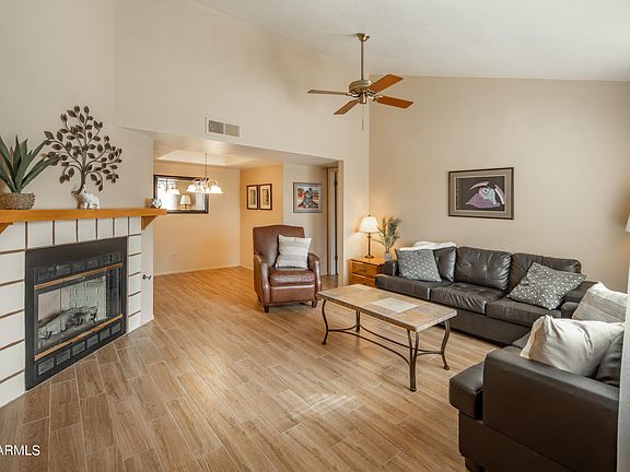 2nd image of 2200 E RESORT Way #E12