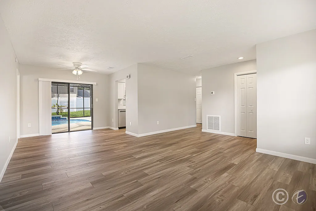 423 Van Reed Manor Dr | Bloomingdale — Photo 2