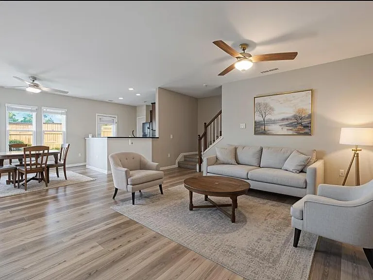 1049 Laceflower Dr — Photo 6
