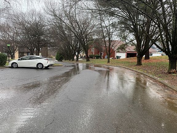 4th image of 8206 Cedar Glen Dr