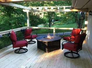 117 Red Oak Rd, Asheville, NC 28804