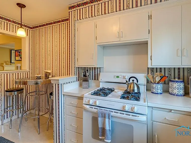 3935 Hillandale Rd #2 — Photo 22