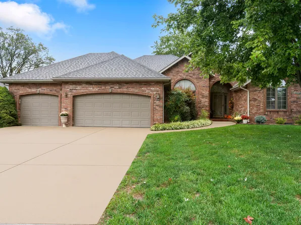 727 E Meramec Lane, Nixa, MO 65714