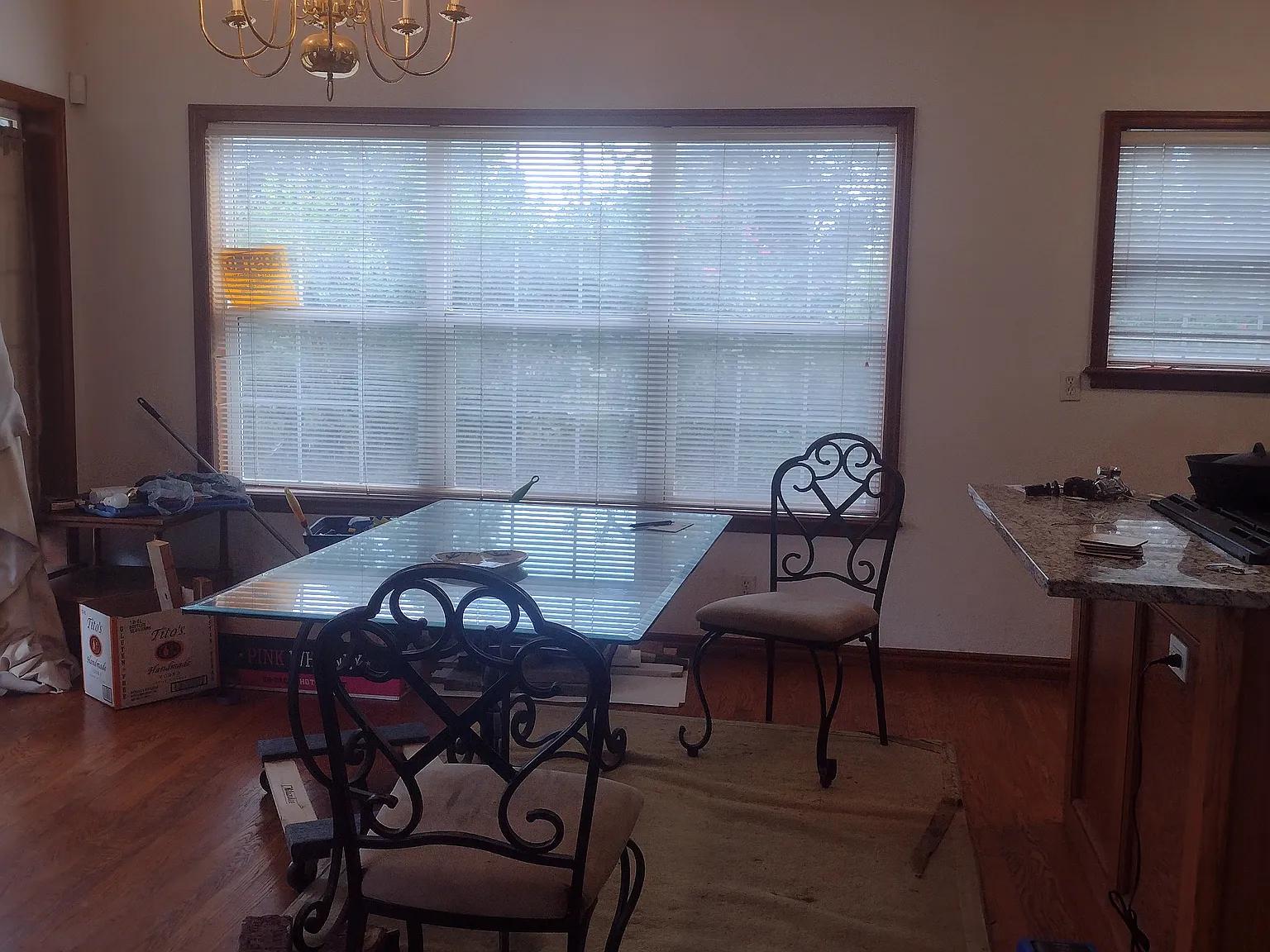 4 bed, 2.5 bath, 2900 sqft, $3,000 — Photo 3