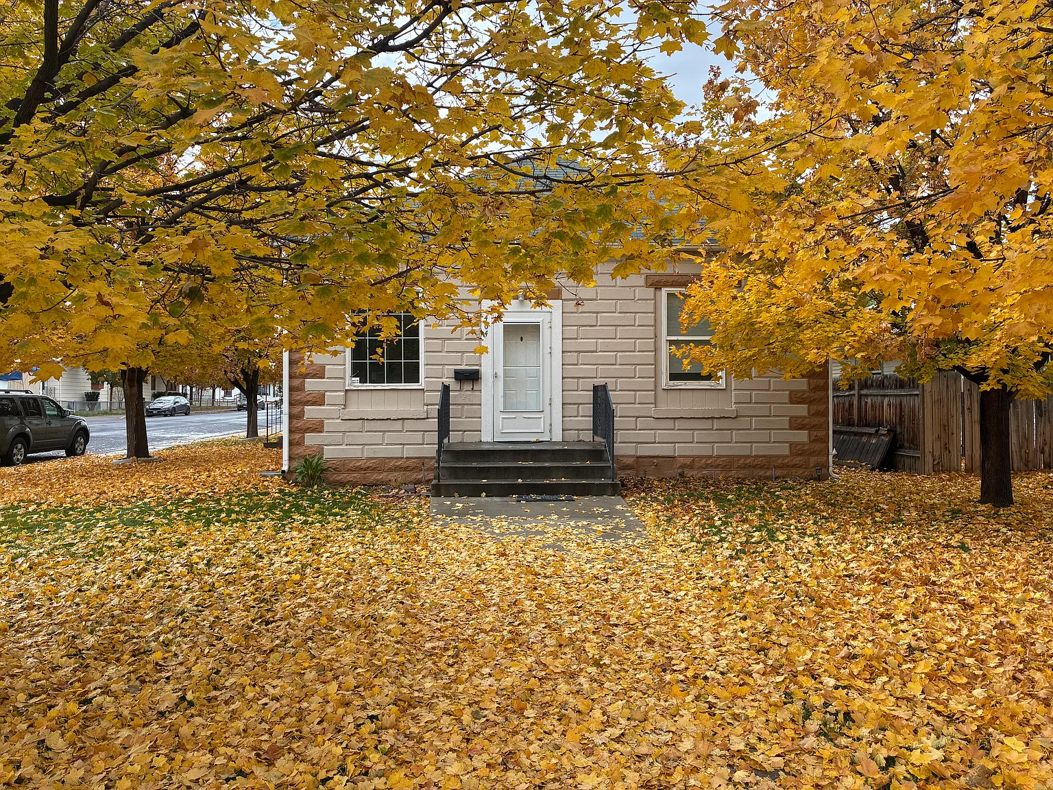 2 bed, $1,300 — Photo 1