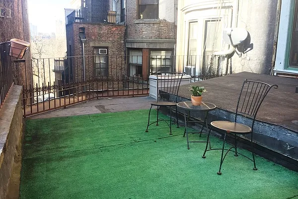 Rented by Citi Habitats | media 8