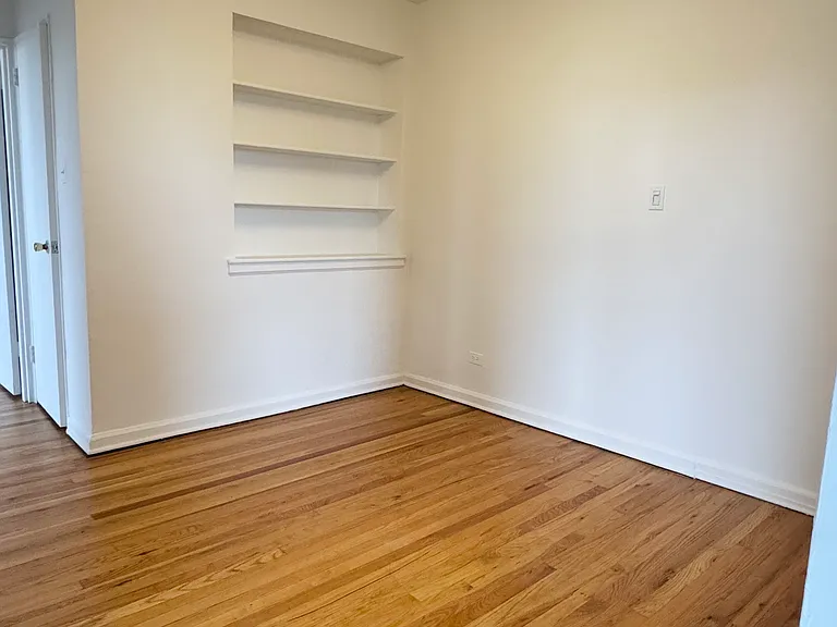 2900 Ocean Ave #6B — Photo 4