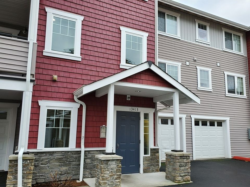 1st image of 13413 97th Ave E Unit 203