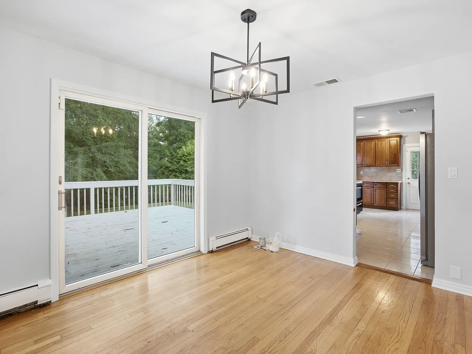 4 bed, 1.5 bath, $4,800 — Photo 4