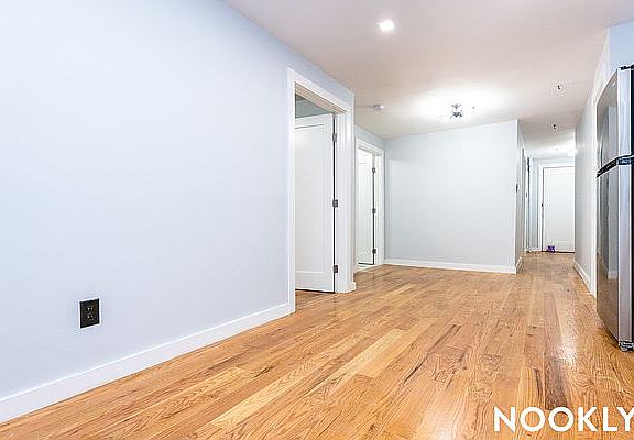 4th image of 83 Ryerson St #1C