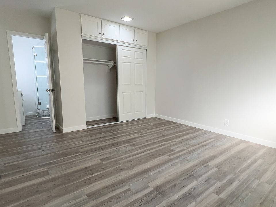 Master bedroom with en-suite bathroom.
