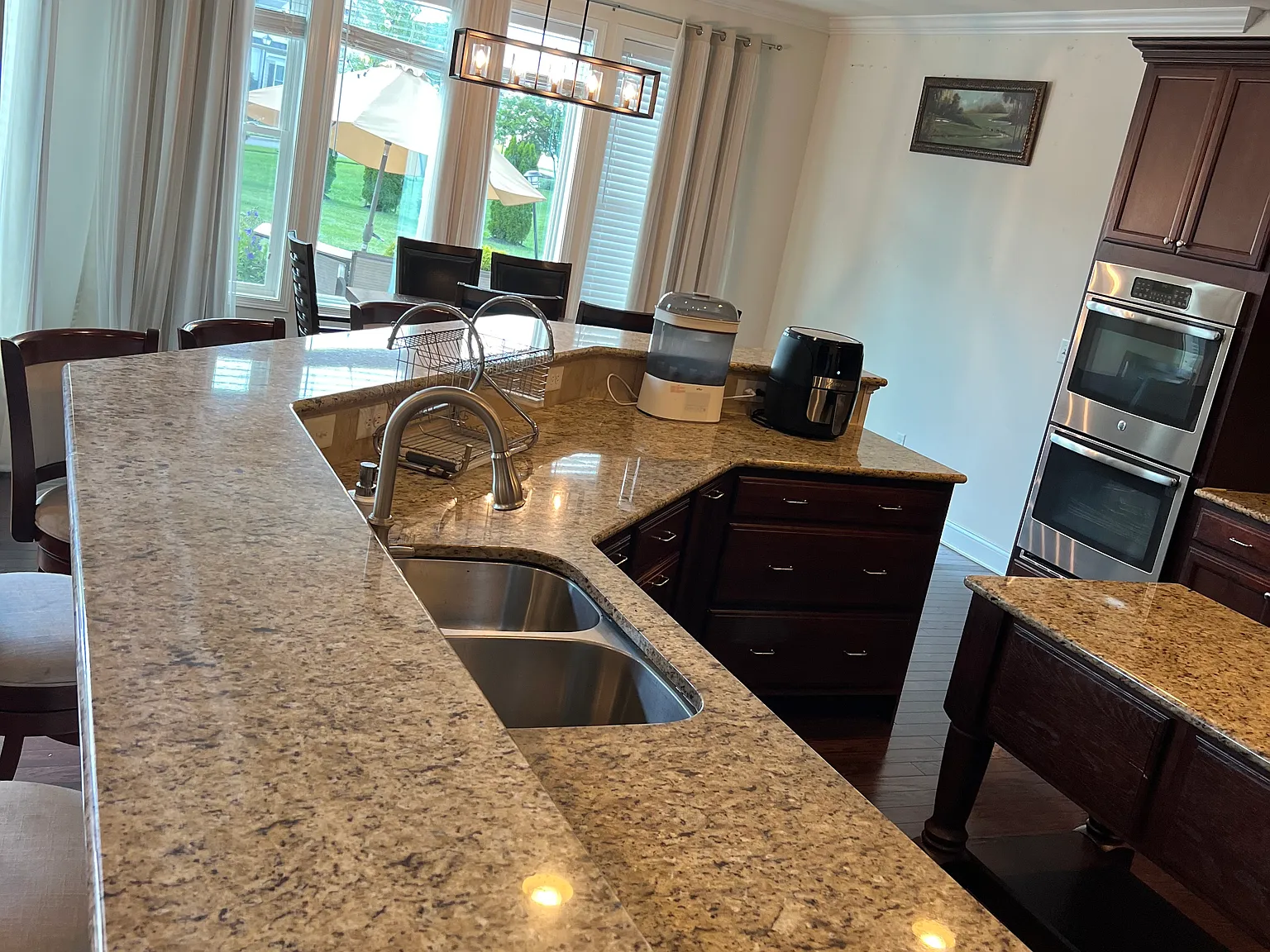 367 Ellenwood Dr — Photo 2