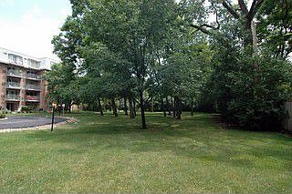 1st image of 5125 Blodgett Ave APT 404