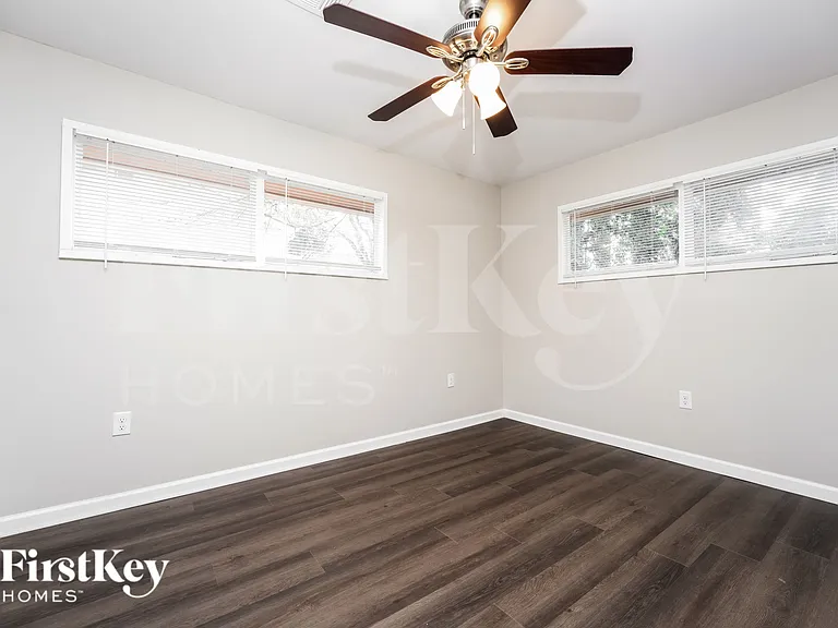 3425 Pinehill Dr — Photo 7