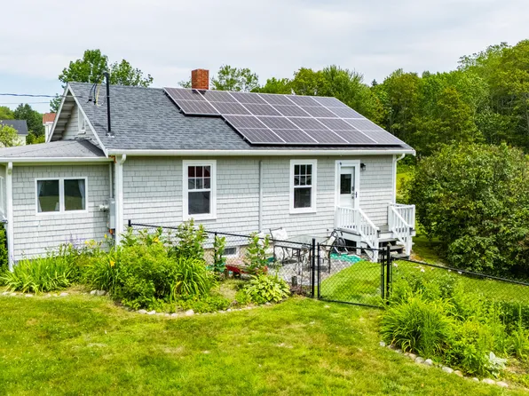 26 Cross Point Road, Edgecomb, ME 04556