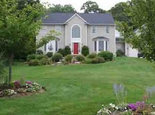 44 Antelope Cir, Saunderstown, RI 02874