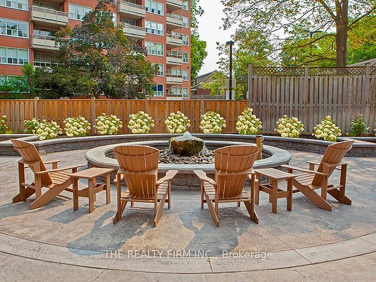 10 Beechwood Pl #209 — Photo 16