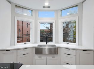 1014 W Oakdale Ave #2, Chicago, IL 60657