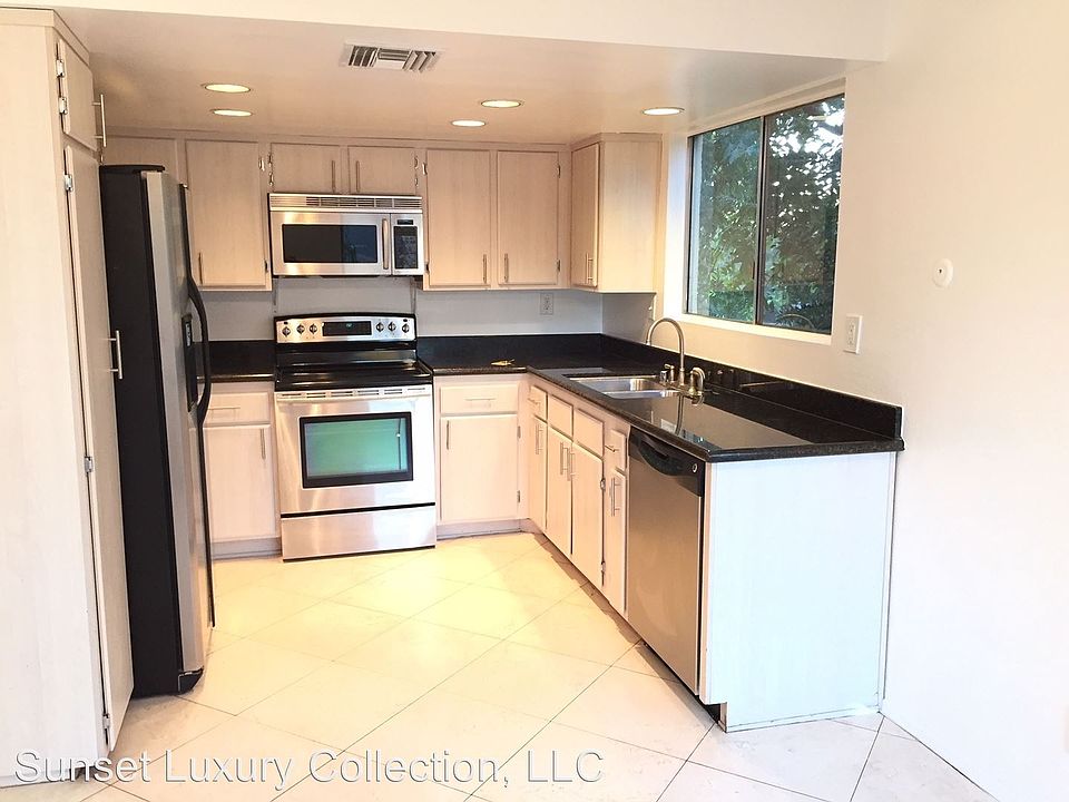 1st image of 18408 Hatteras St Unit 58