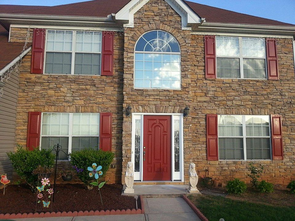 2nd image of 228 Baltimore Ave
