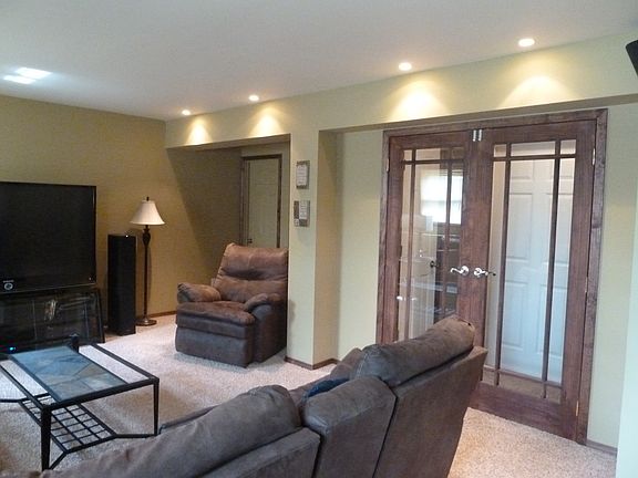 3rd image of 2821 Old Kent Dr