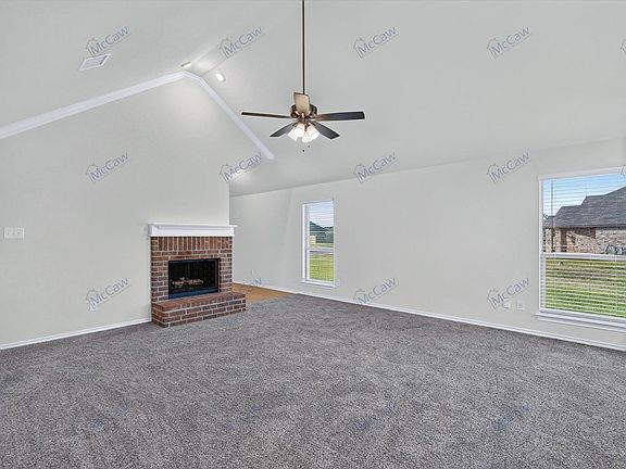 2nd image of 324 Greenhaven Dr