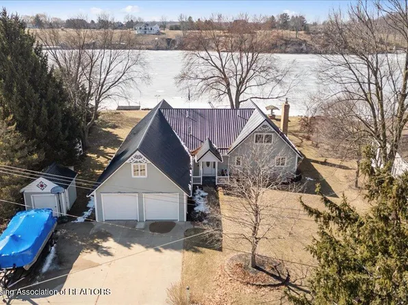 4941 Skyline Dr, Perrinton, MI 48871