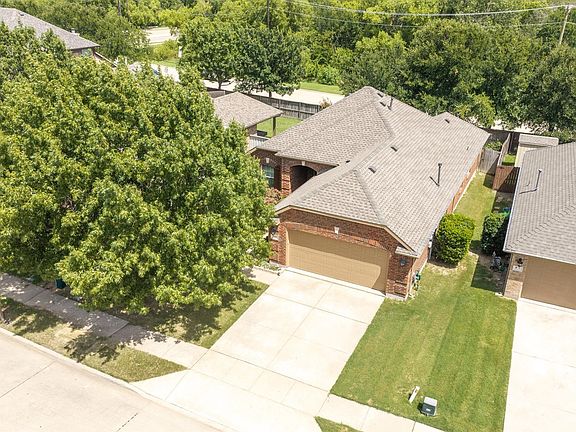 5th image of 815 Horizon Ridge Cir
