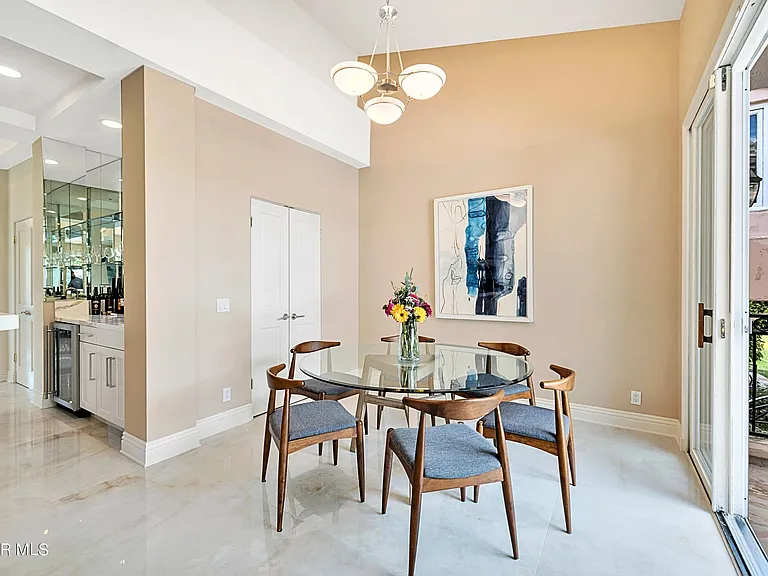 1687 Castlebridge Ct — Photo 11
