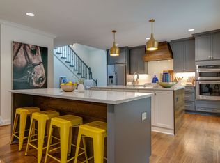 1061 Lynnwood Blvd, Nashville, TN 37215