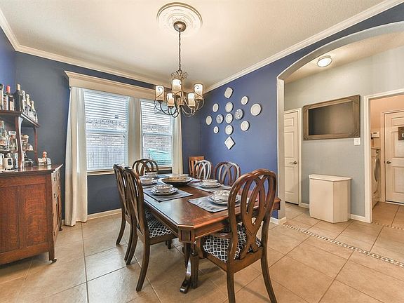 4th image of 2231 Brown Oak Dr