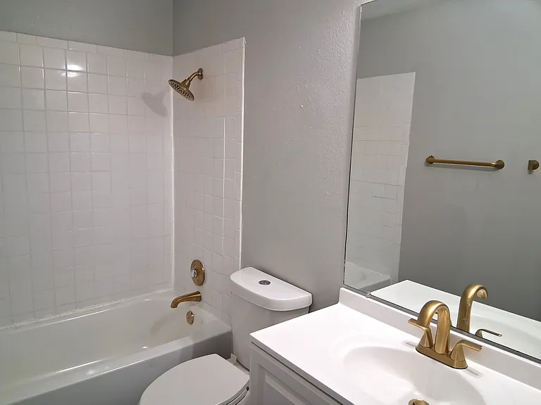 Primary En Suite