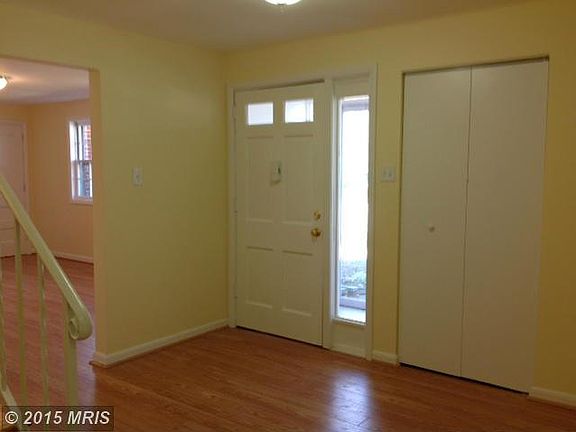 3rd image of 4609 Eaton Pl
