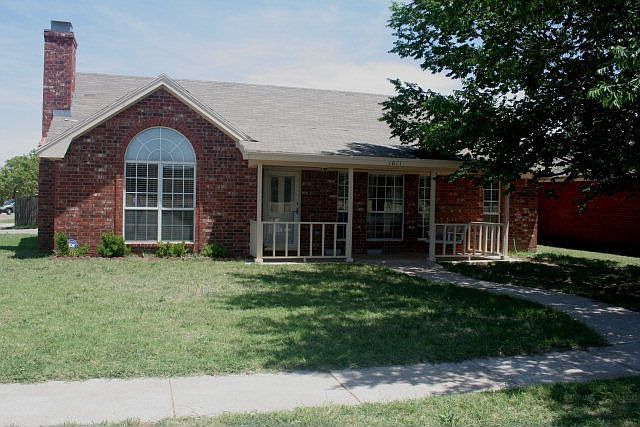 1st image of 1011 Kirby Ave