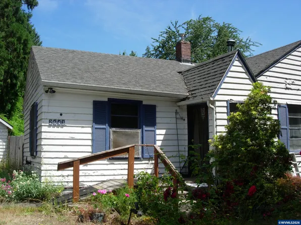2643 SW Taylors Ferry Rd, Portland, OR 97219