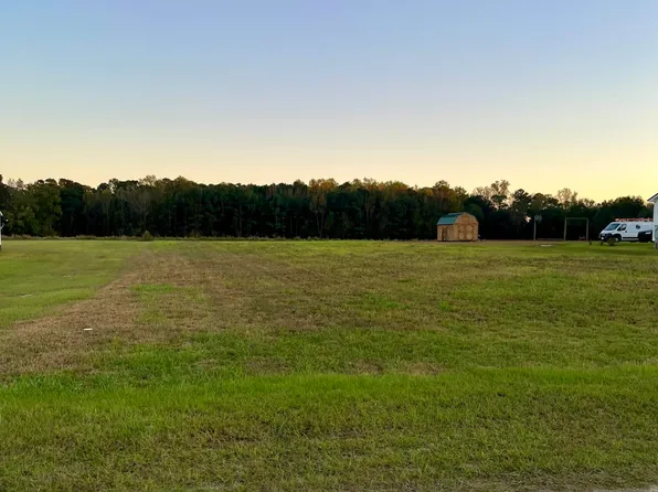 117 Whispering Pines Lane, Magnolia, NC 28453