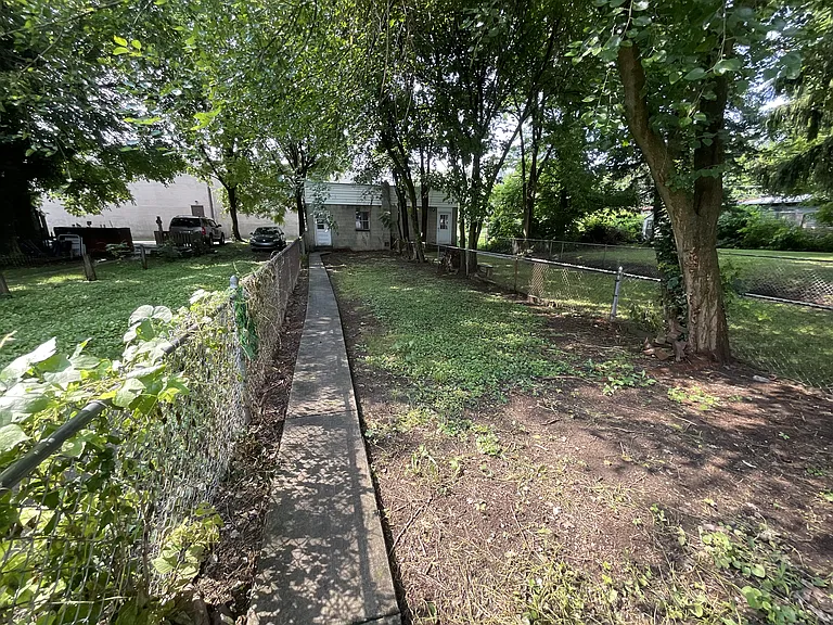 254 E Louther St #1 — Photo 7