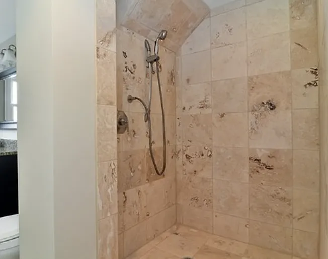 3860 Jarvis Ave — Photo 9