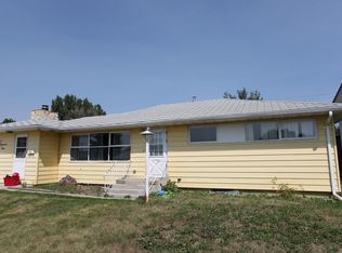 622 15th Ave W, Williston, ND 58801
