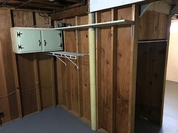 5th image of 639 Tyler Ave