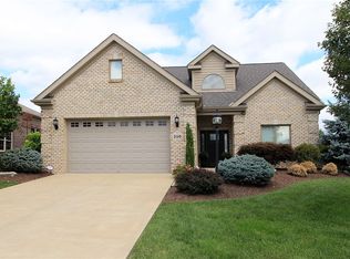 210 Fuji Dr, Canonsburg, PA 15317