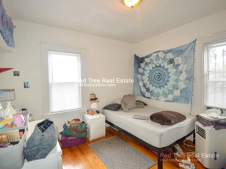 201 Hillside St #1A — Photo 4