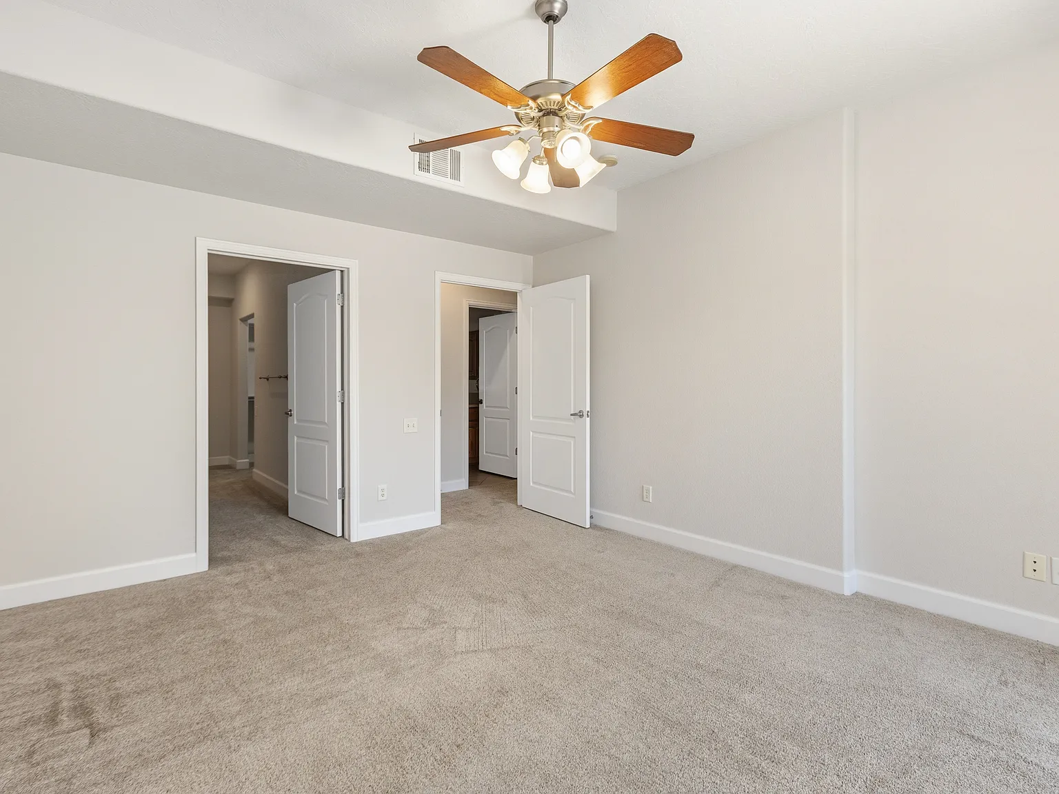 2 bed, 1200 sqft, $1,775 — Photo 3