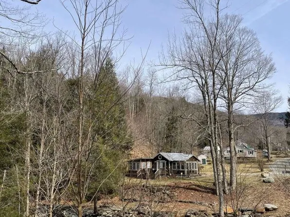 1625 Camel's Hump Road, Huntington, VT 05462