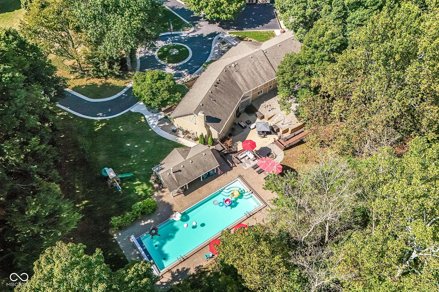 8215 Sunray Ct photo 1