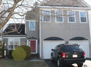 74 Saxton Dr, Hackettstown, NJ 07840