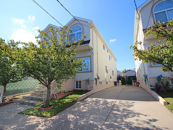 2nd image of 38 Mills Ave