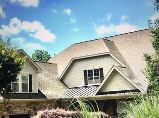 525 River Lake Ct, Fort Mill, SC 29708