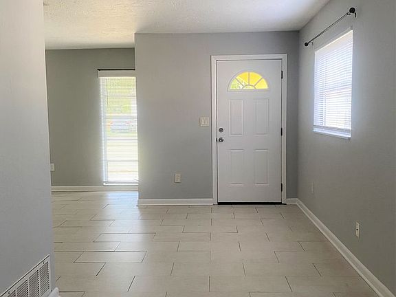 5th image of 5219 17th Ave S
