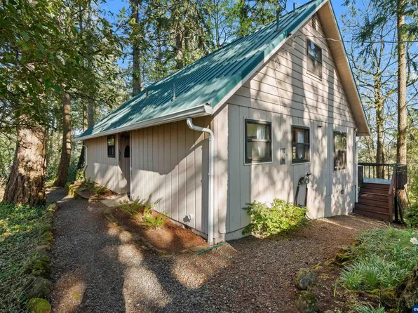 5232 Madrona Heights Dr NE, Silverton, OR 97381